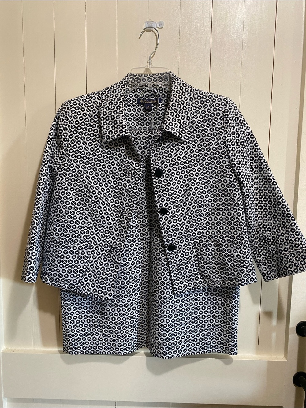 Brooks Brothers Geometric Print Skirt Suit Set Jacket & Pencil Skirt Size 10